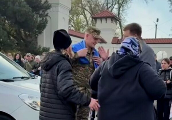 Был в плену 40 месяцев: в Одесскую область вернулся защитник Украины Был в плену 40 месяцев: в Одесскую область вернулся защитник Украины