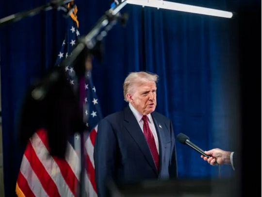 «США зупинять підтримку, а Україна втратить Донбас»: Трамп заявив, що Зеленський буде змушений прийняти його «мирний план»