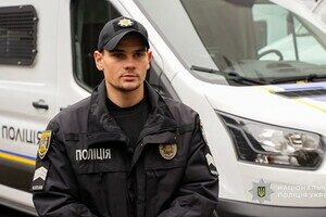 Патрулирует улицы и обучает детей карате: полицейский из Одесчины стал чемпионом фестиваля боевых искусств Патрулирует улицы и обучает детей карате: полицейский из Одесчины стал чемпионом фестиваля боевых искусств