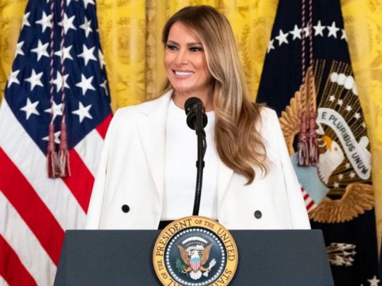 Реклама розкоші та 20% на благодійність: чим Меланія Трамп обурила американців