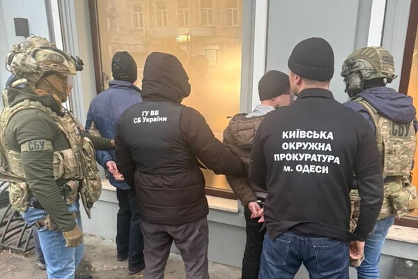Двух медиков из Одессы взяли под стражу: в чем их подозревают