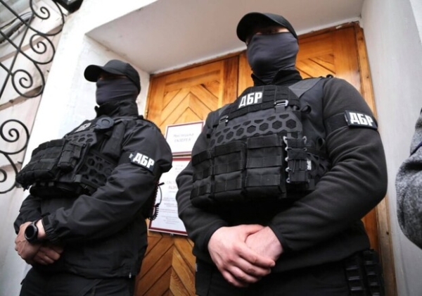 Автомобили и дома на миллионы: экс-заместителю одесского ТЦК объявили подозрение Автомобили и дома на миллионы: экс-заместителю одесского ТЦК объявили подозрение