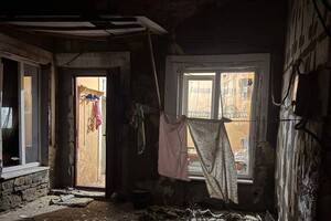 Ночные взрывы в Одессе: БпЛА попал в жилой дом (обновлено) Ночные взрывы в Одессе: БпЛА попал в жилой дом (обновлено)
