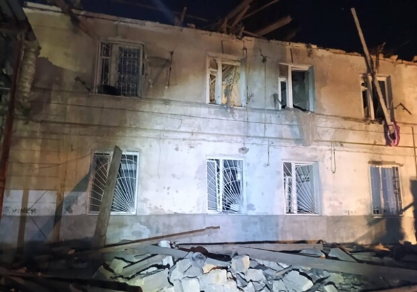 Ночные взрывы в Одессе: БпЛА попал в жилой дом (обновлено) Ночные взрывы в Одессе: БпЛА попал в жилой дом (обновлено)