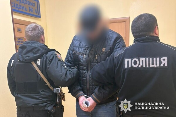 В Одессе арестовали семейного врача: за что В Одессе арестовали семейного врача: за что