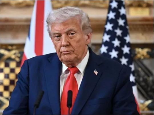 «Ми захищаємо їх, але вони нічого не роблять для нас»: Трамп різко розкритикував НАТО
