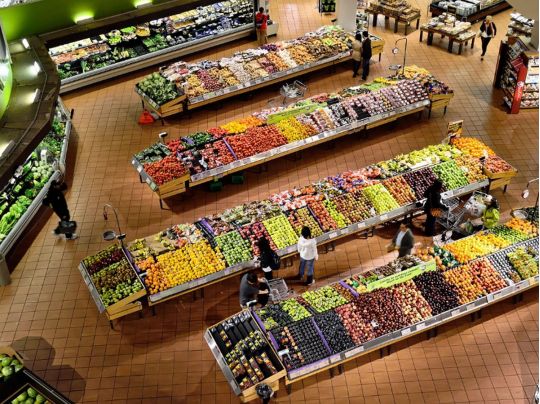 Важливі продукти подорожчають на 80%: українців попередили про зростання цін