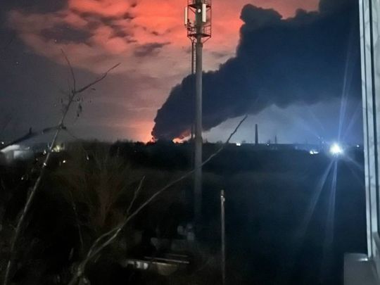 Вибухи, пожежі та закритий аеропорт: дрони атакували Гуково, Волгоград та Саранськ (відео)