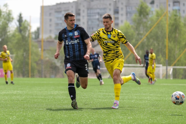 Футбол. ФК «Чернігів» – «Чорноморець» – 2:2 (+огляд матчу та пресконференція) Футбол. ФК «Чернігів» – «Чорноморець» – 2:2 (+огляд матчу та пресконференція)