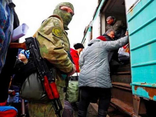 Етноцид на ТОТ: рф завозить тисячі переселенців на окуповані землі України