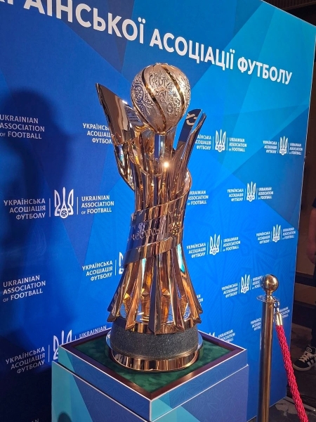Коли і на якому каналі дивитись онлайн «Чернігів» — «Динамо»: розклад трансляцій та прогноз на фінал Кубка України