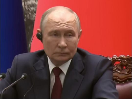путін наказав готувати удар у відповідь після обстрілу коледжу у Старобільську