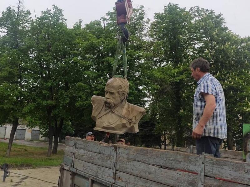 Росіяни збільшують «кілл-зону» поблизу Краматорська, з міста евакуювали культурні цінності (фото)