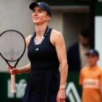 Світоліна перемогла олімпійську чемпіонку у «битві мам» і повторила свій рекорд на «Ролан Гаррос» (відео)