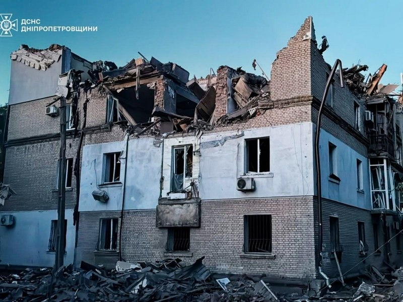 Харків, Дніпро та Запоріжжя приходять до тями після комбінованої атаки росіян (фото, відео)